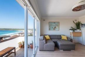 Stunning Maroubra Beachview Apt with Parking, Sydney
